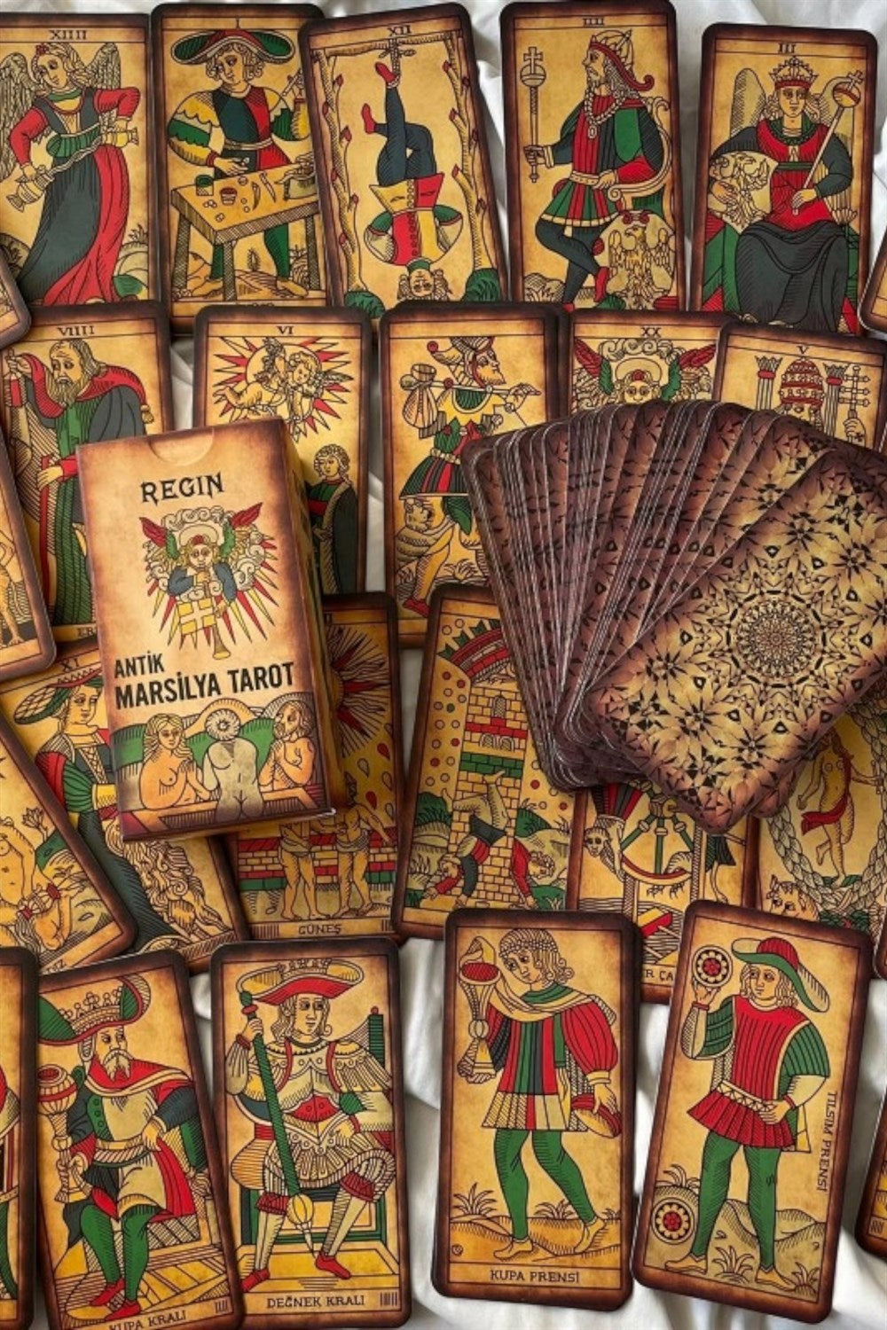 78 Kartlı Regin Antik Marsilya Tarot Destesi