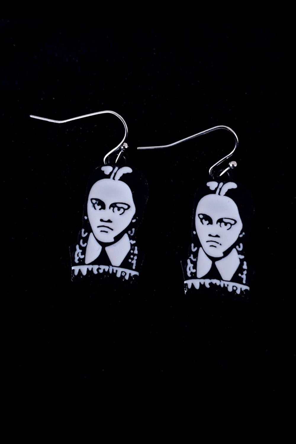 Addams Family Küpe