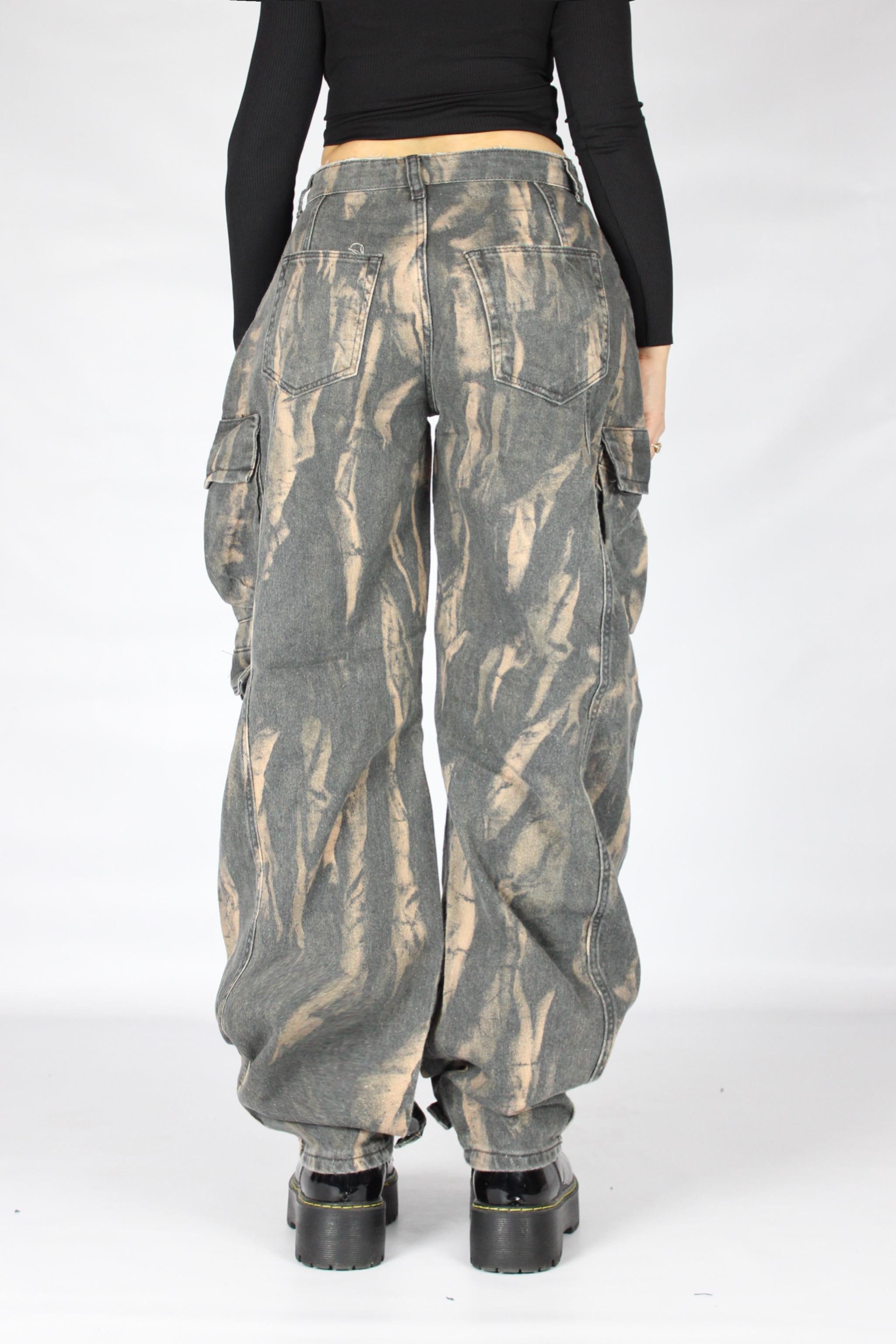 Batik Cep Detaylı Pantolon