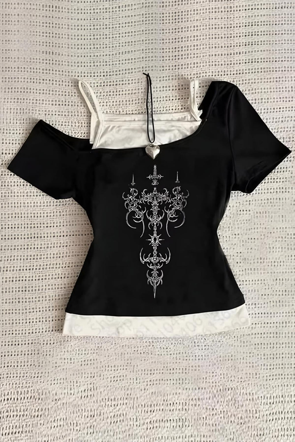 Black Cross Pattern Bluz