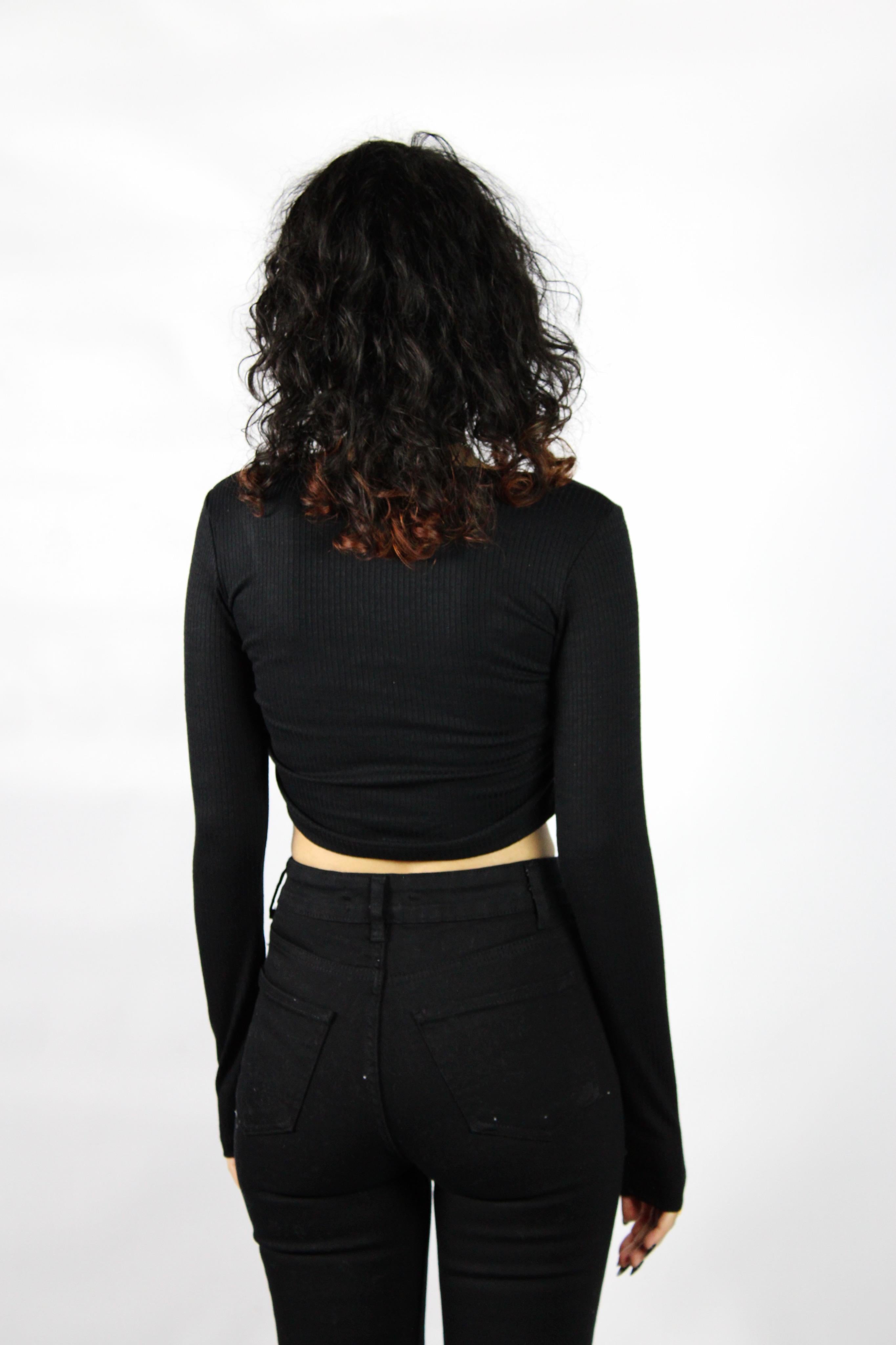 Black Düğmeli Crop