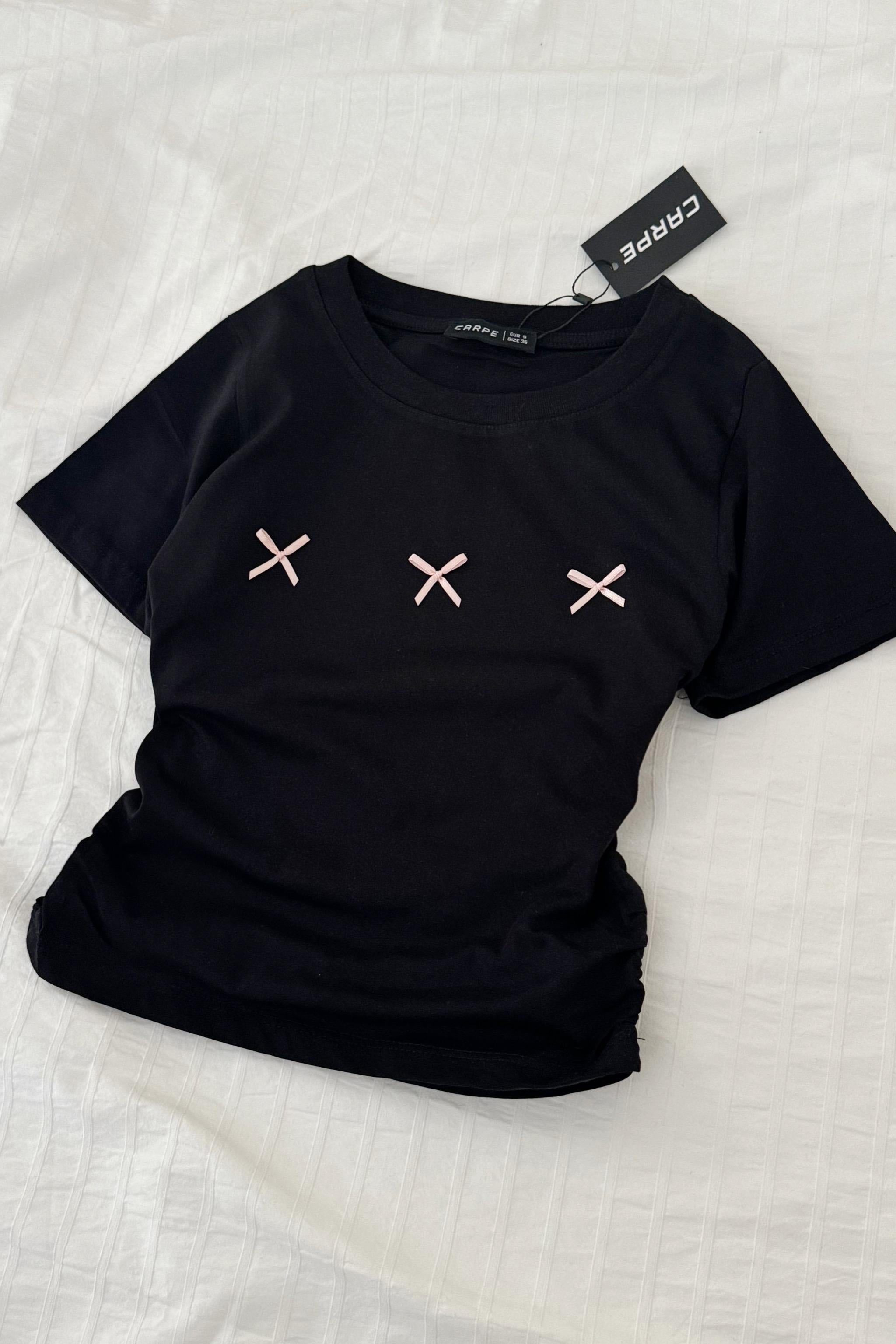 Black Three Ribbon Bluz