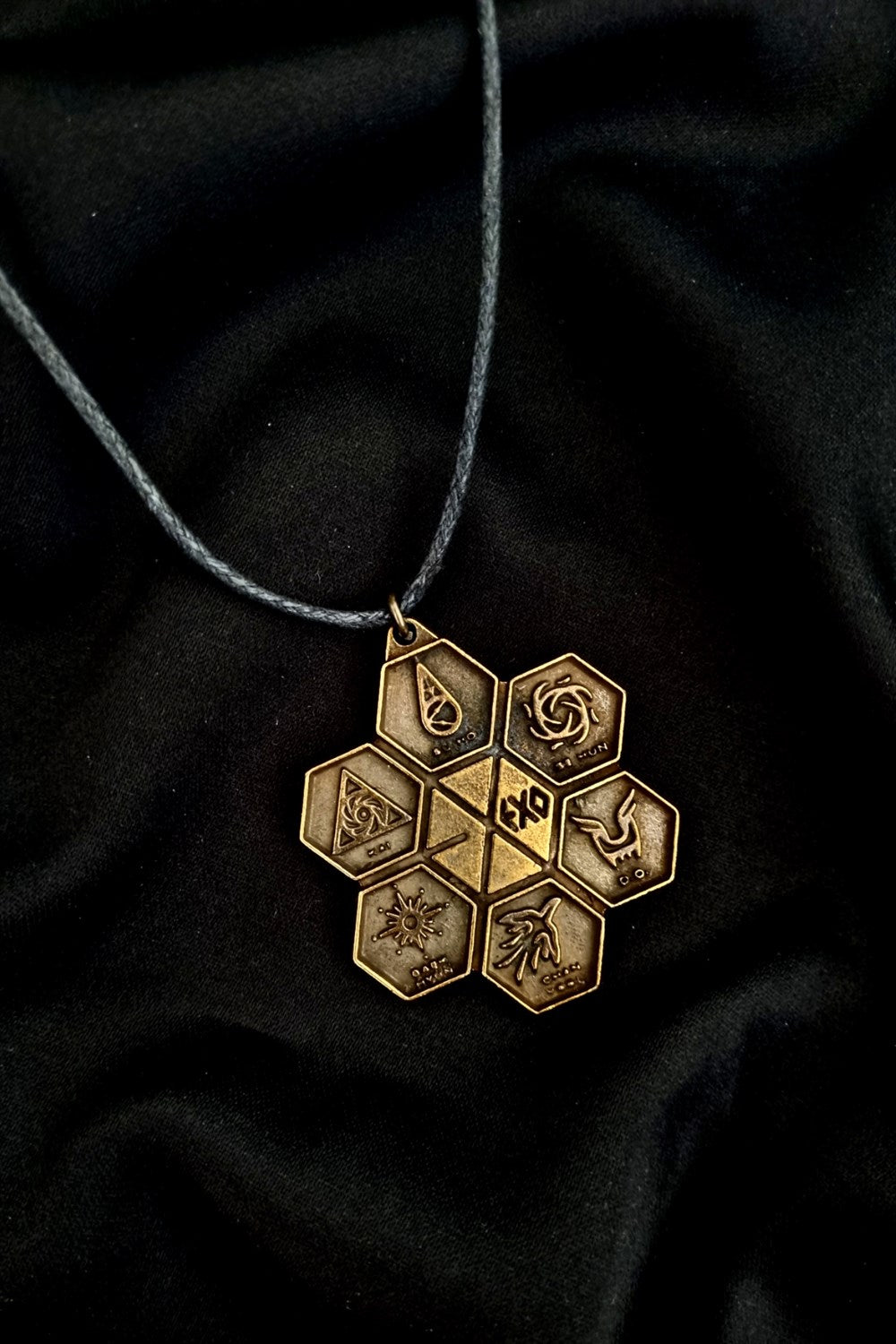 Bronz Büyük EXO Kolye