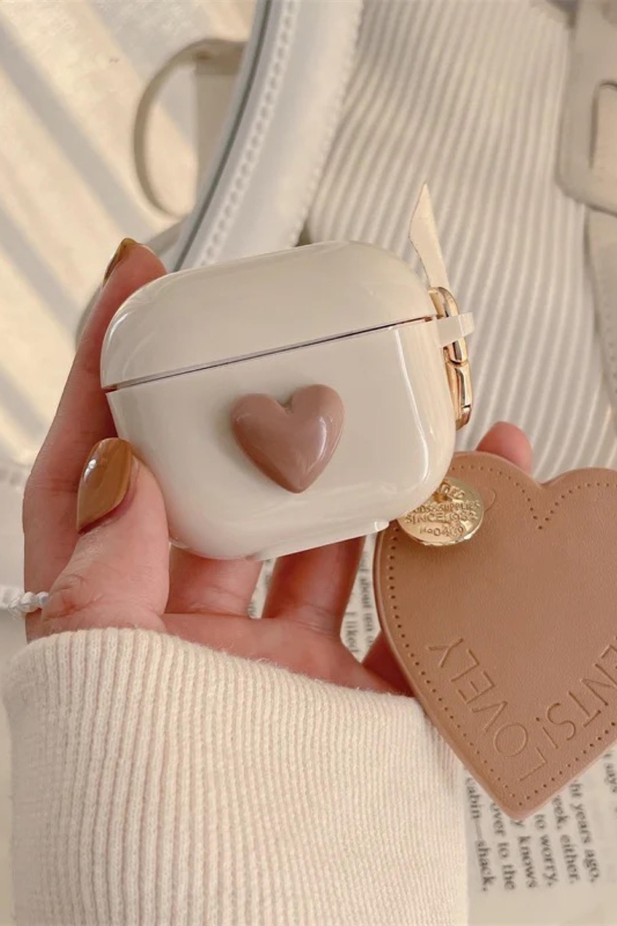 Brown Heart Airpods Kılıfı