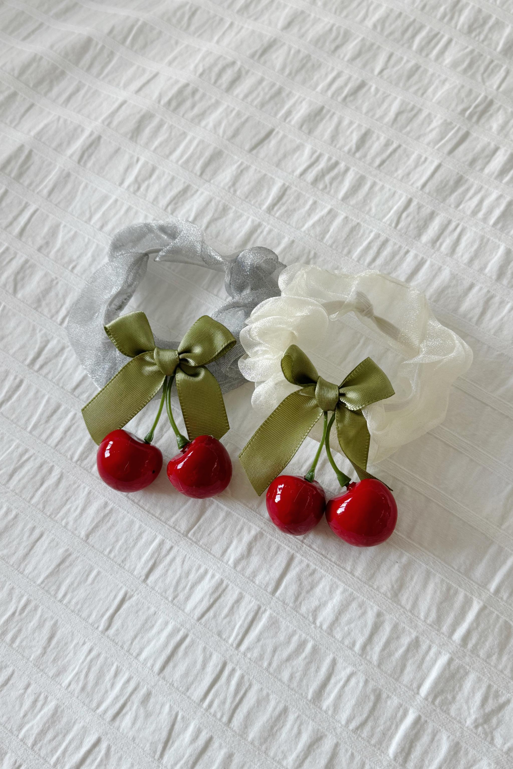 Cherry and Ribbon Toka