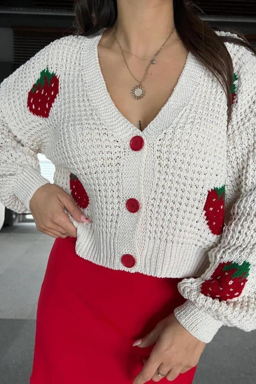 Çilek Detail Hırka