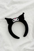 Cute Black Figure Taç
