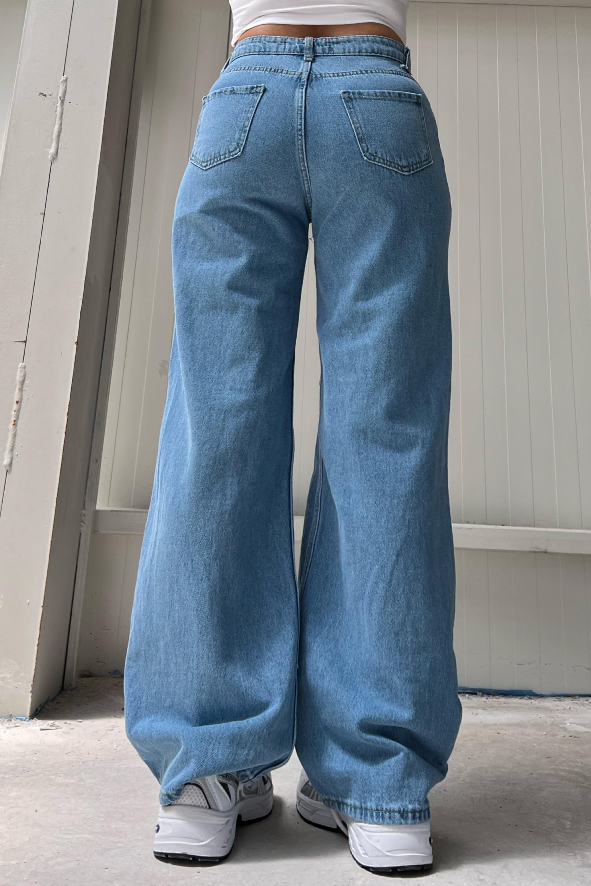 Front Pocket Jean