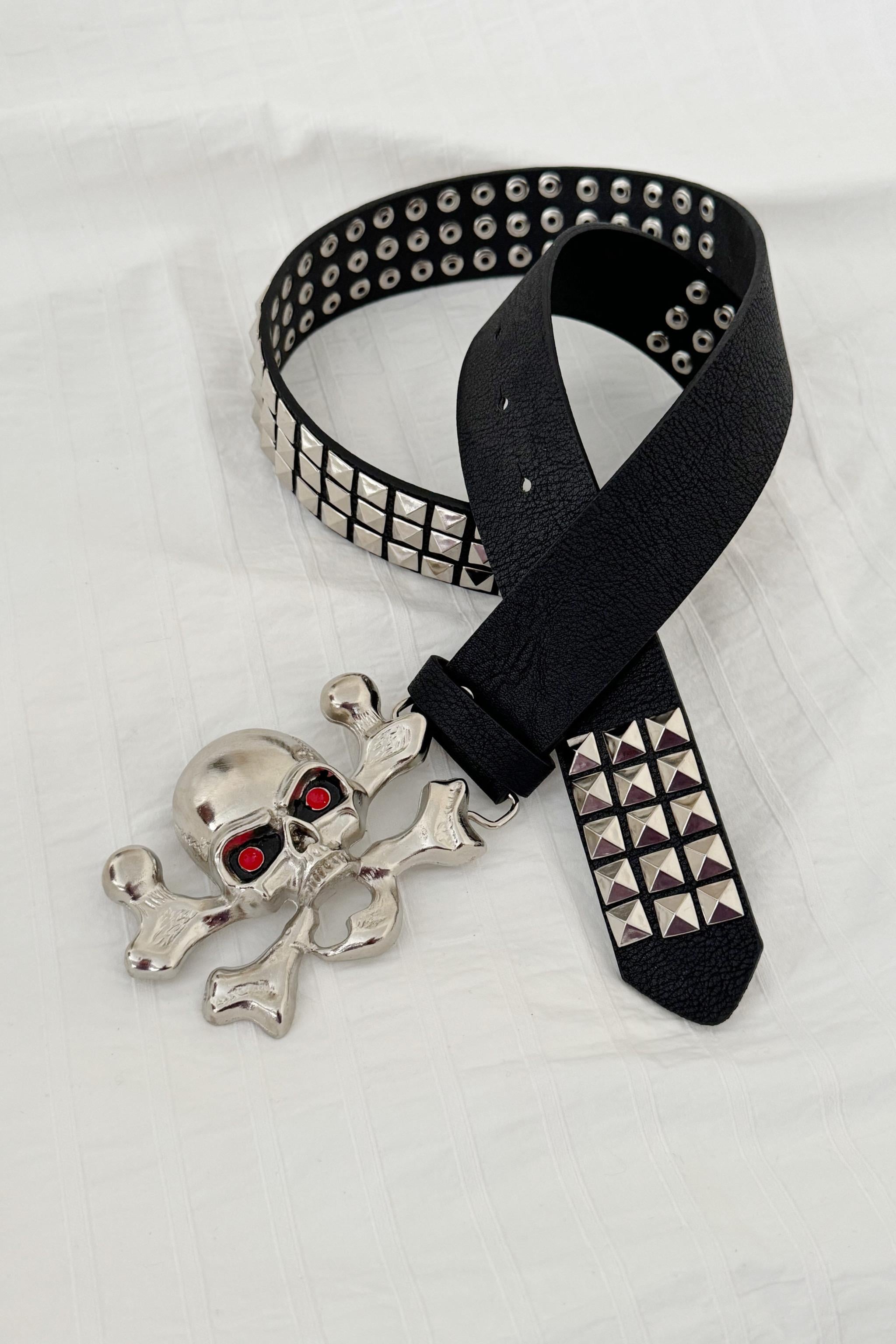 Gray Skull Kemer