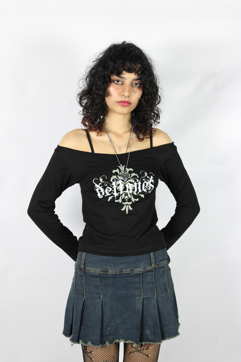Kayık Yaka Deftones Tam Boy Bluz