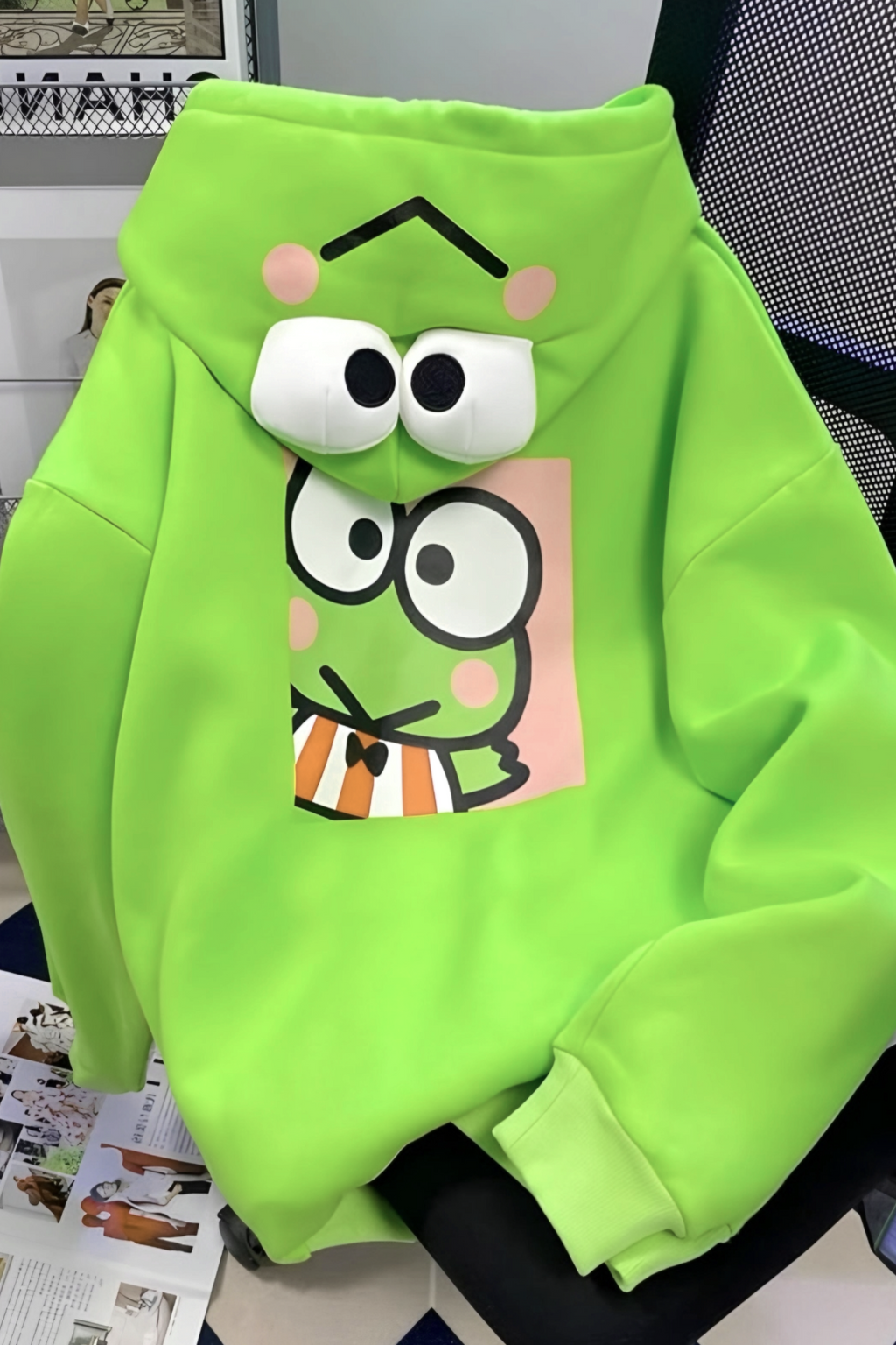 Keroppi Face Unisex Sweatshirt