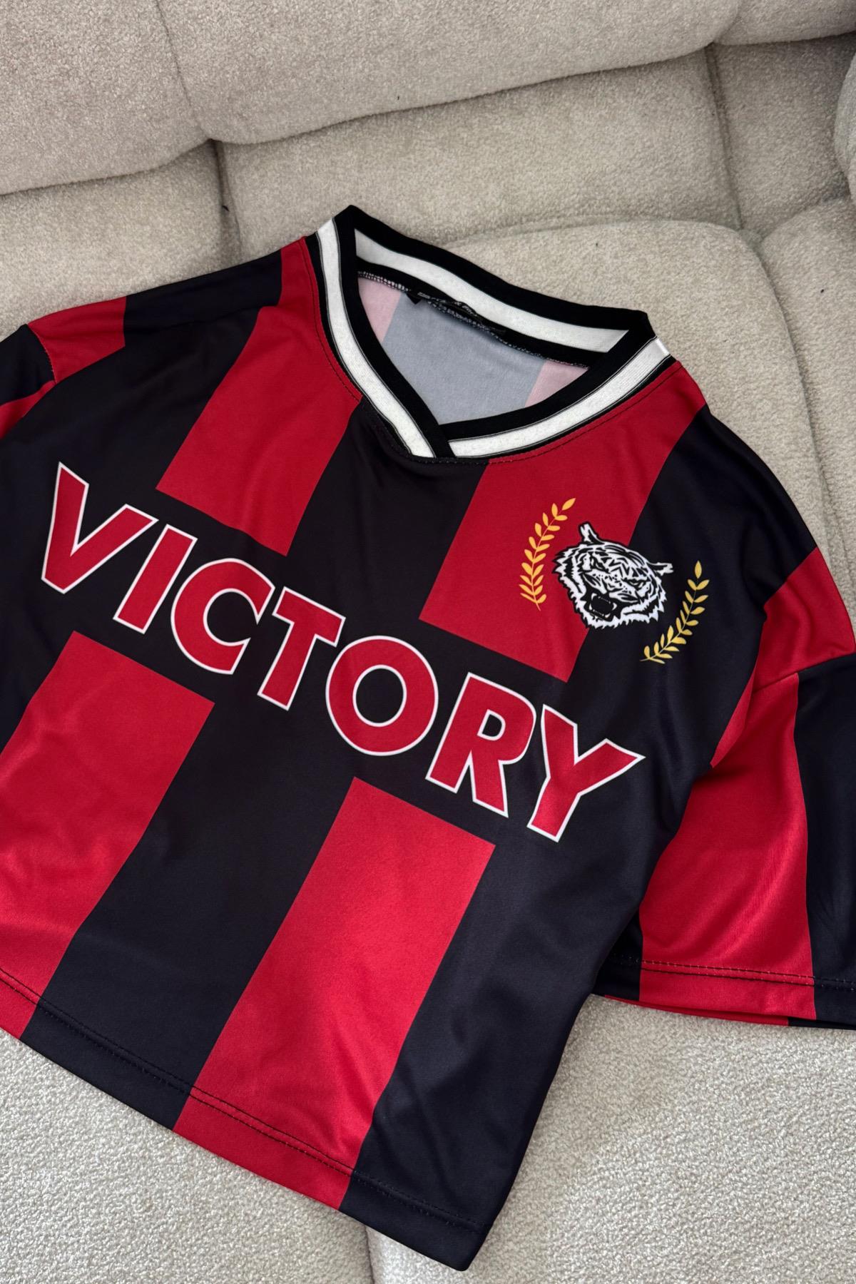 Kırmızı Siyah Victory Crop T-shirt