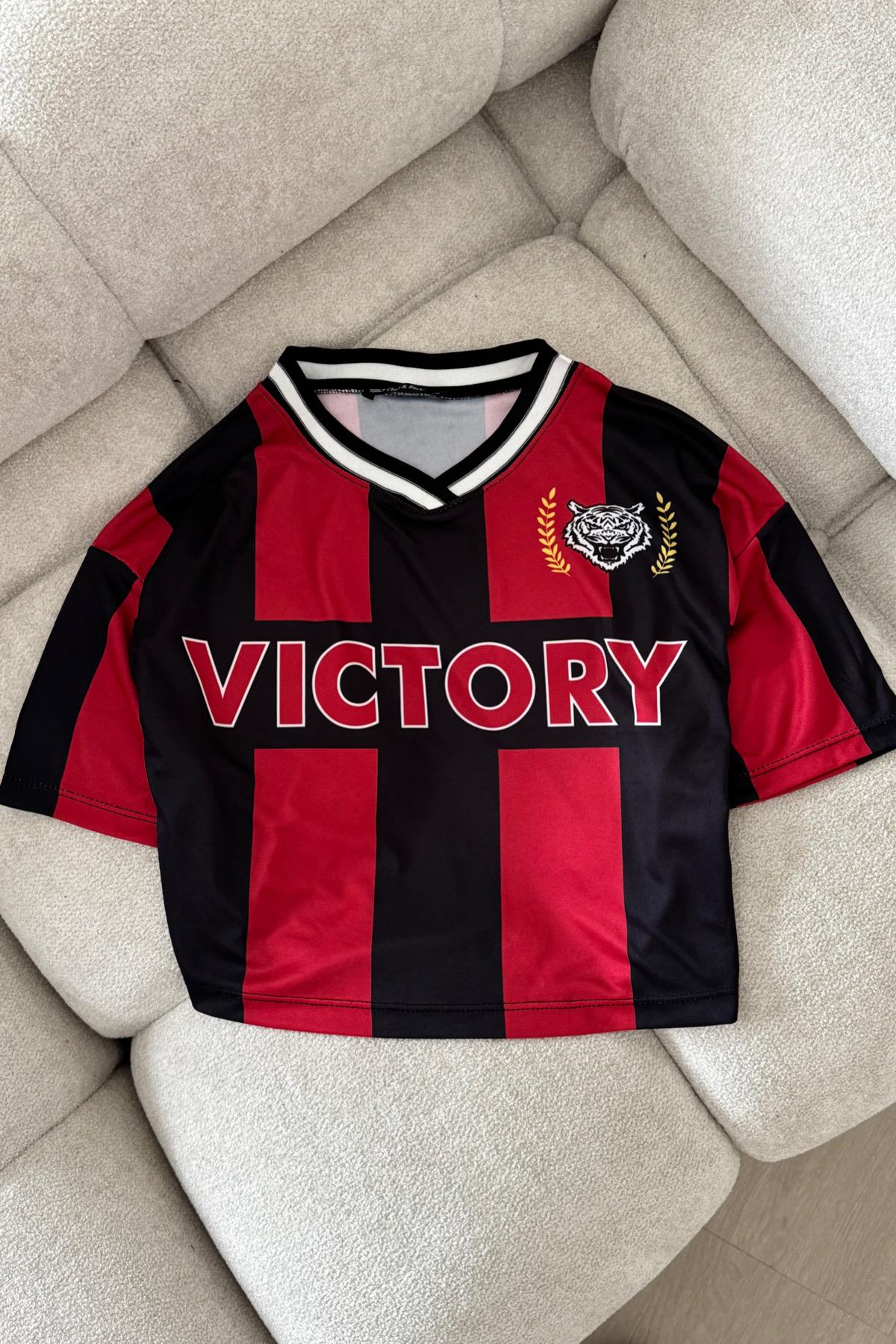 Kırmızı Siyah Victory Crop T-shirt