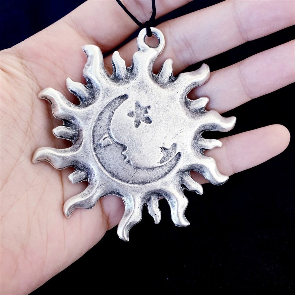 Metal Büyük Güneş Kolye