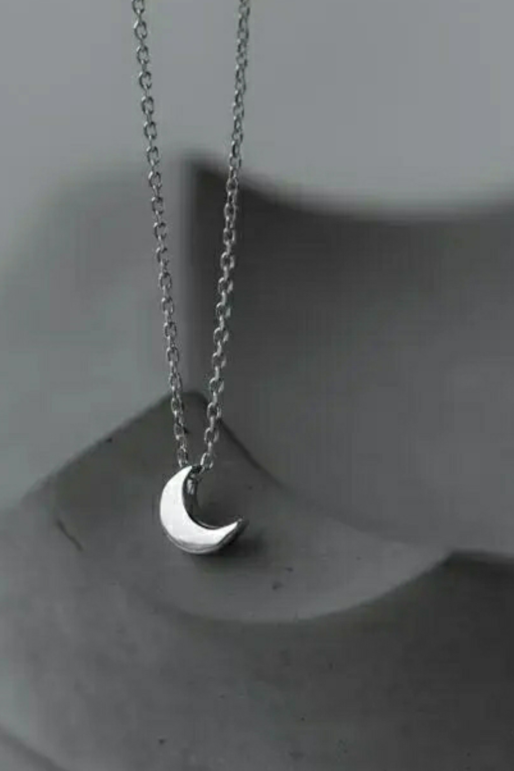 Minimal Ay Kolye