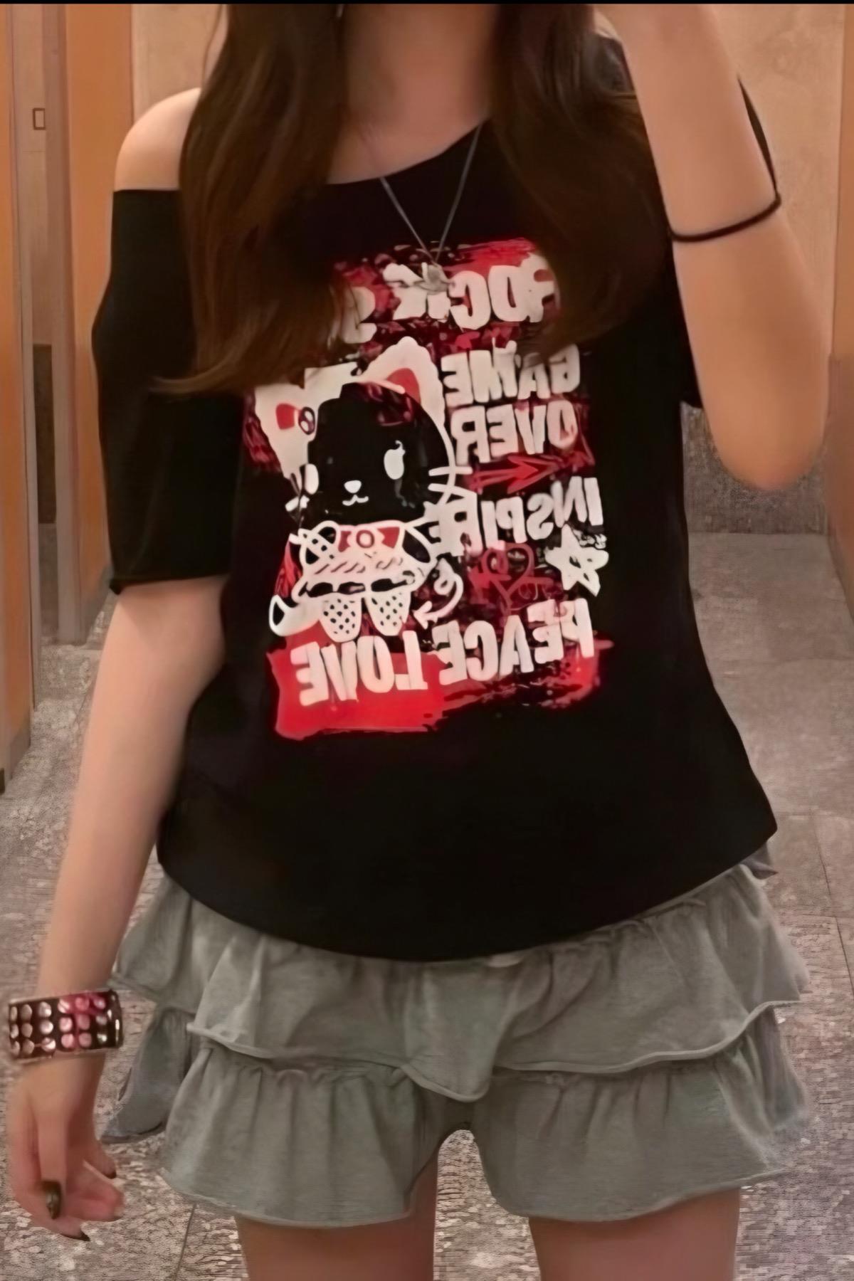 Peace Love Omuz Dekolteli T-shirt