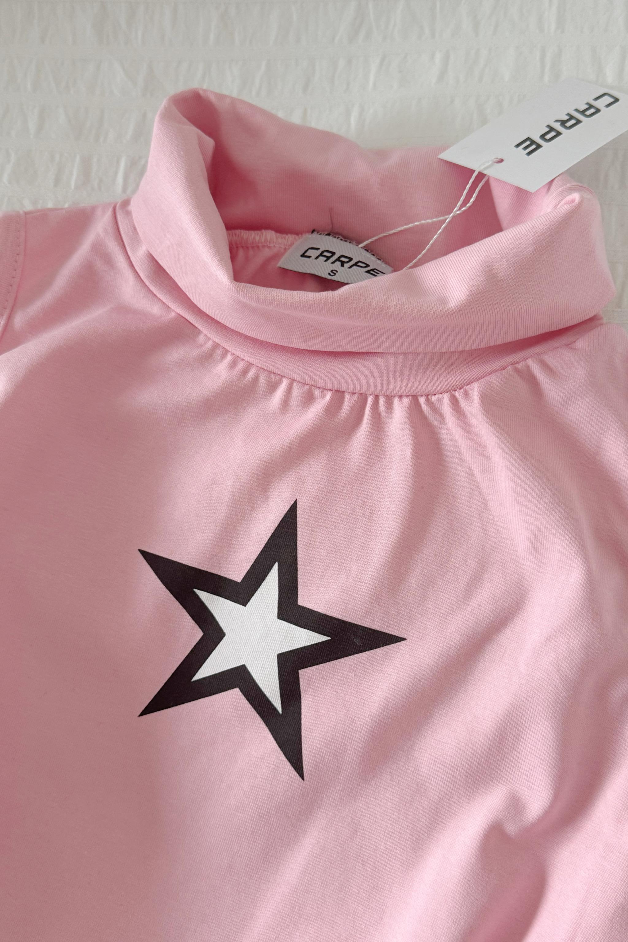 Pembe Star Detaylı Askılı Bluz