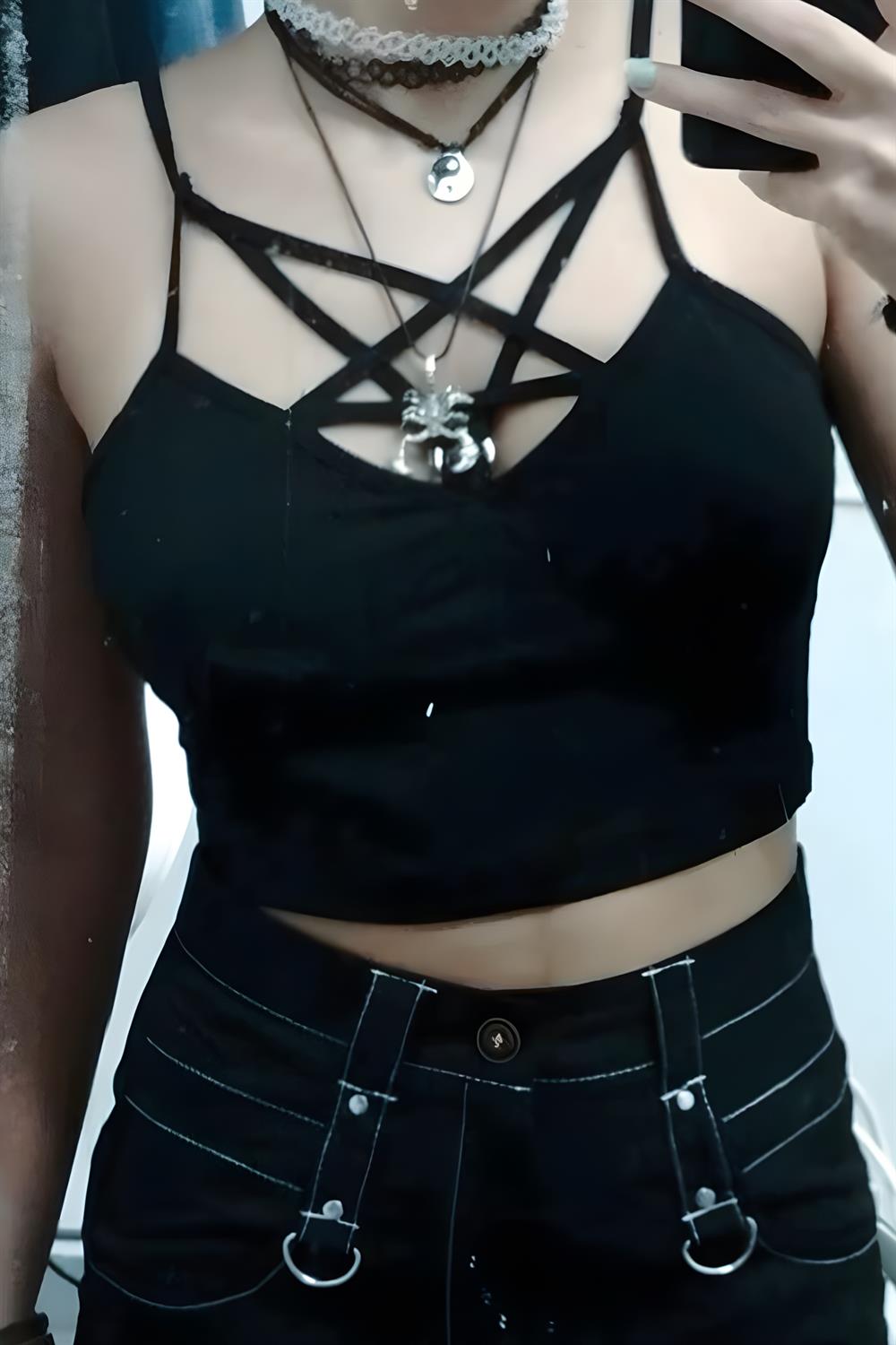 Pentagram Desing Crop