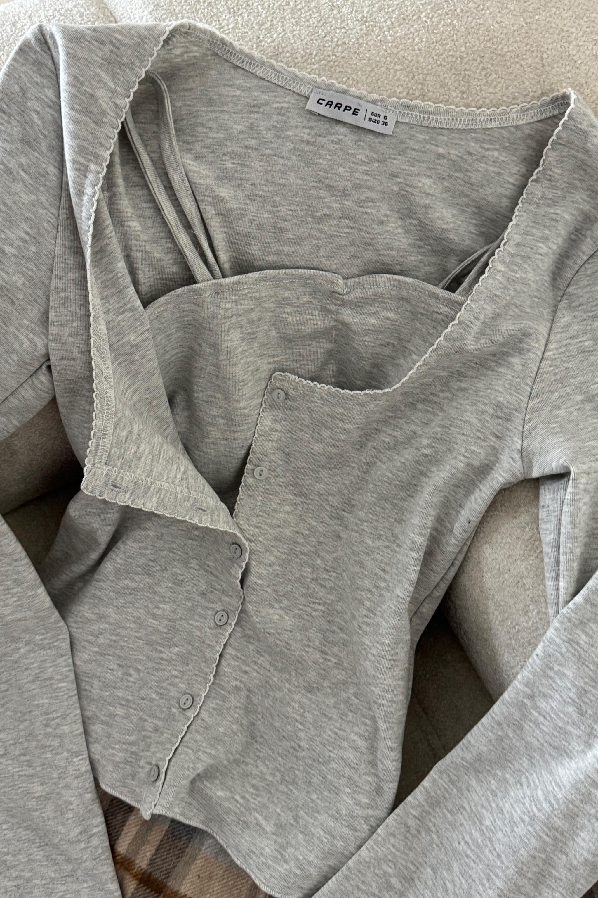 Processing Detail Grey Bluz