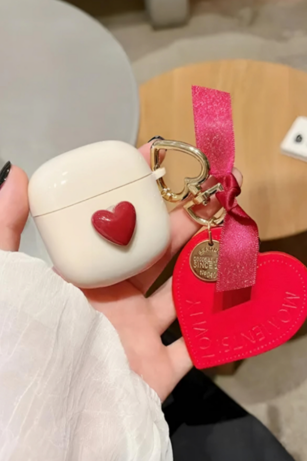 Red Heart Airpods Kılıfı