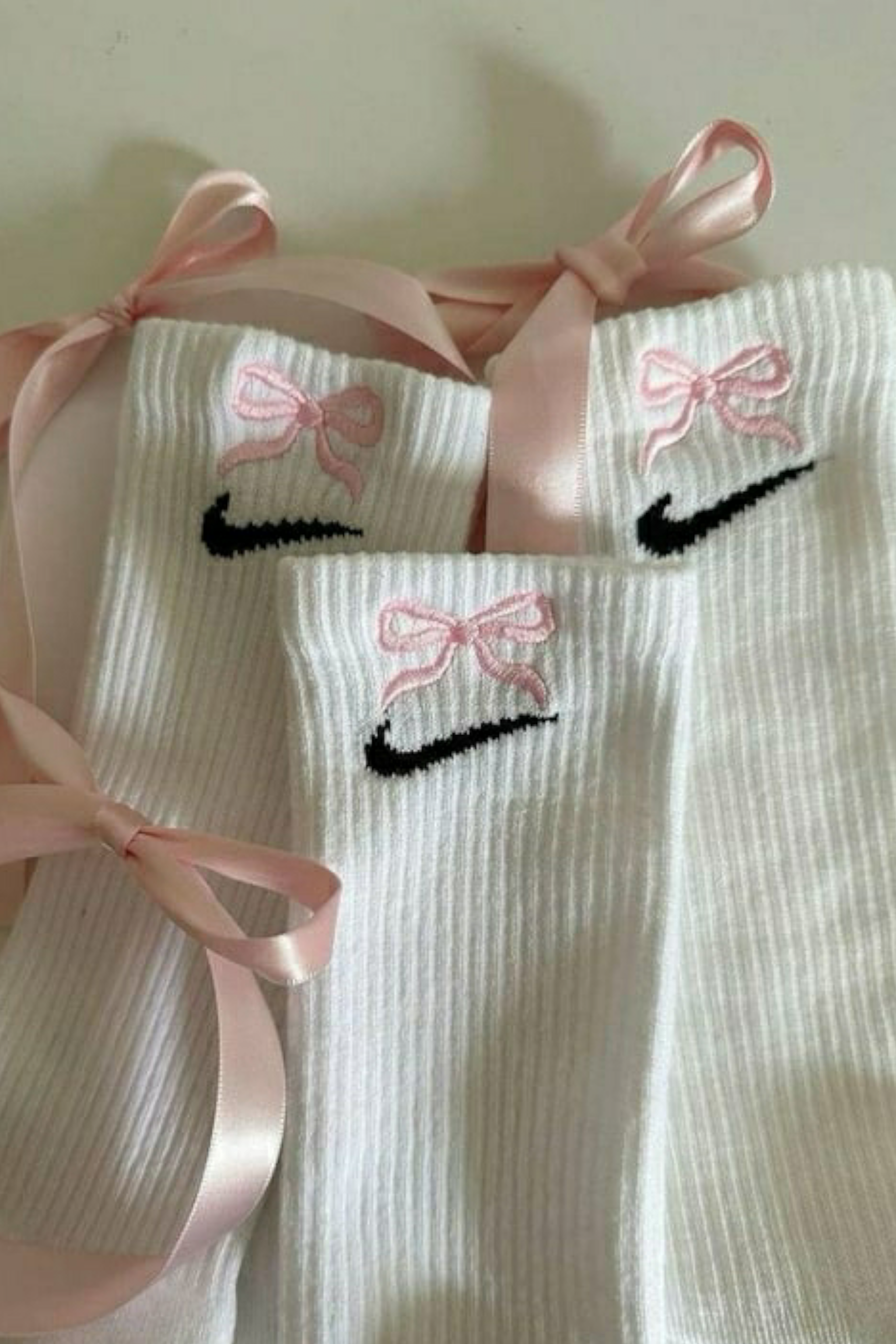 Ribbon Kurdele İşlemeli Çorap