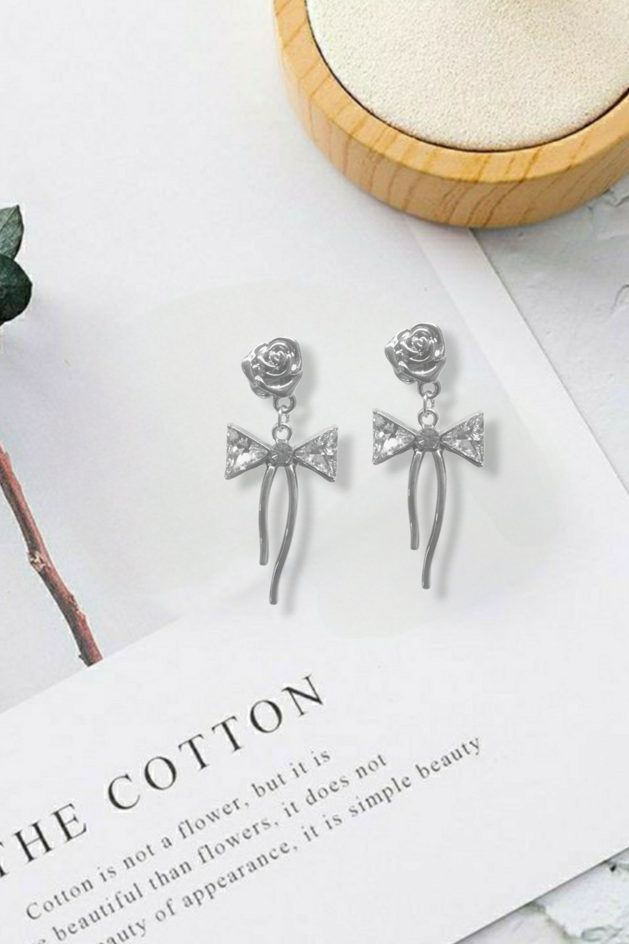 Rose Stone Ribbon Küpe