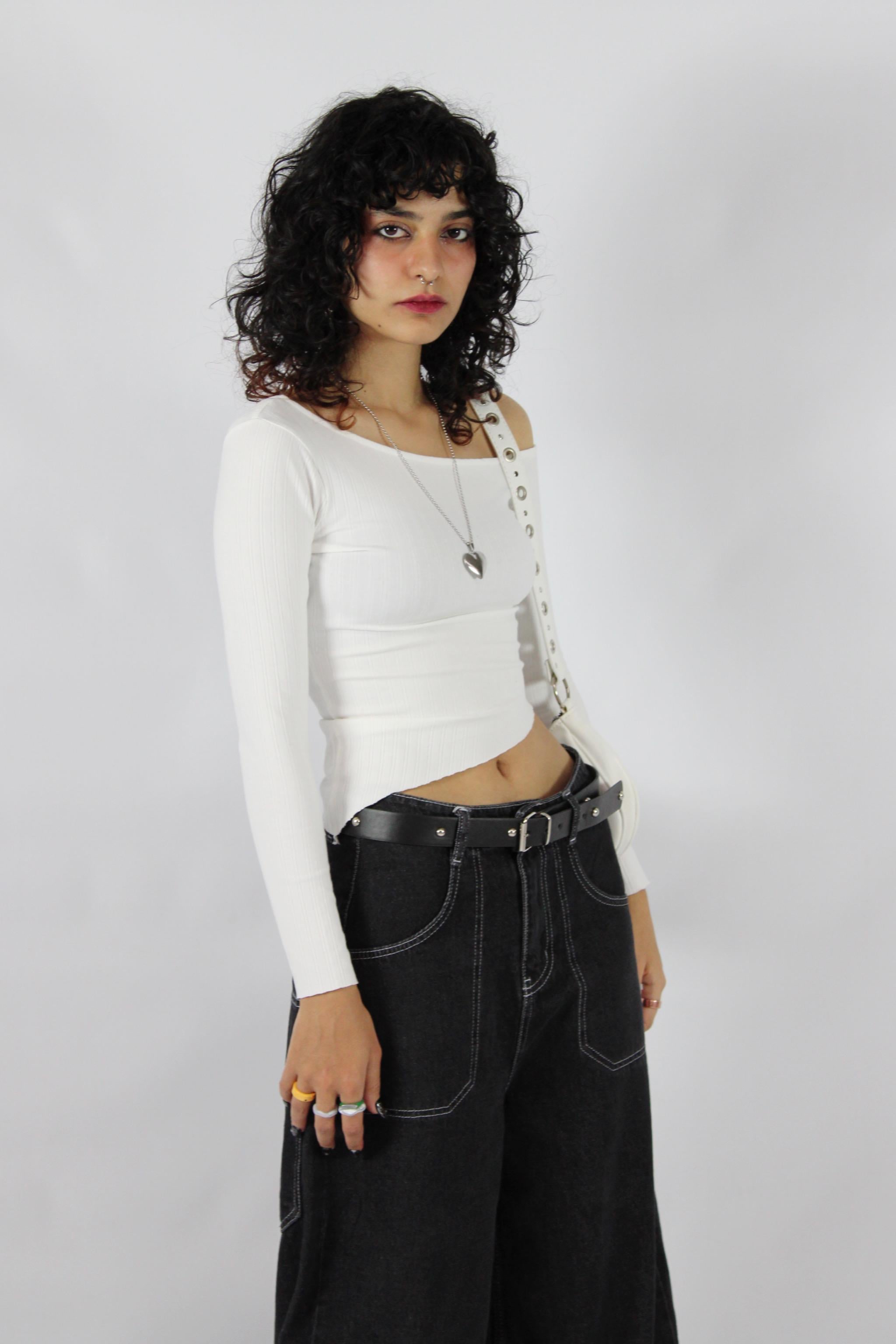 Shoulder Low White Bluz