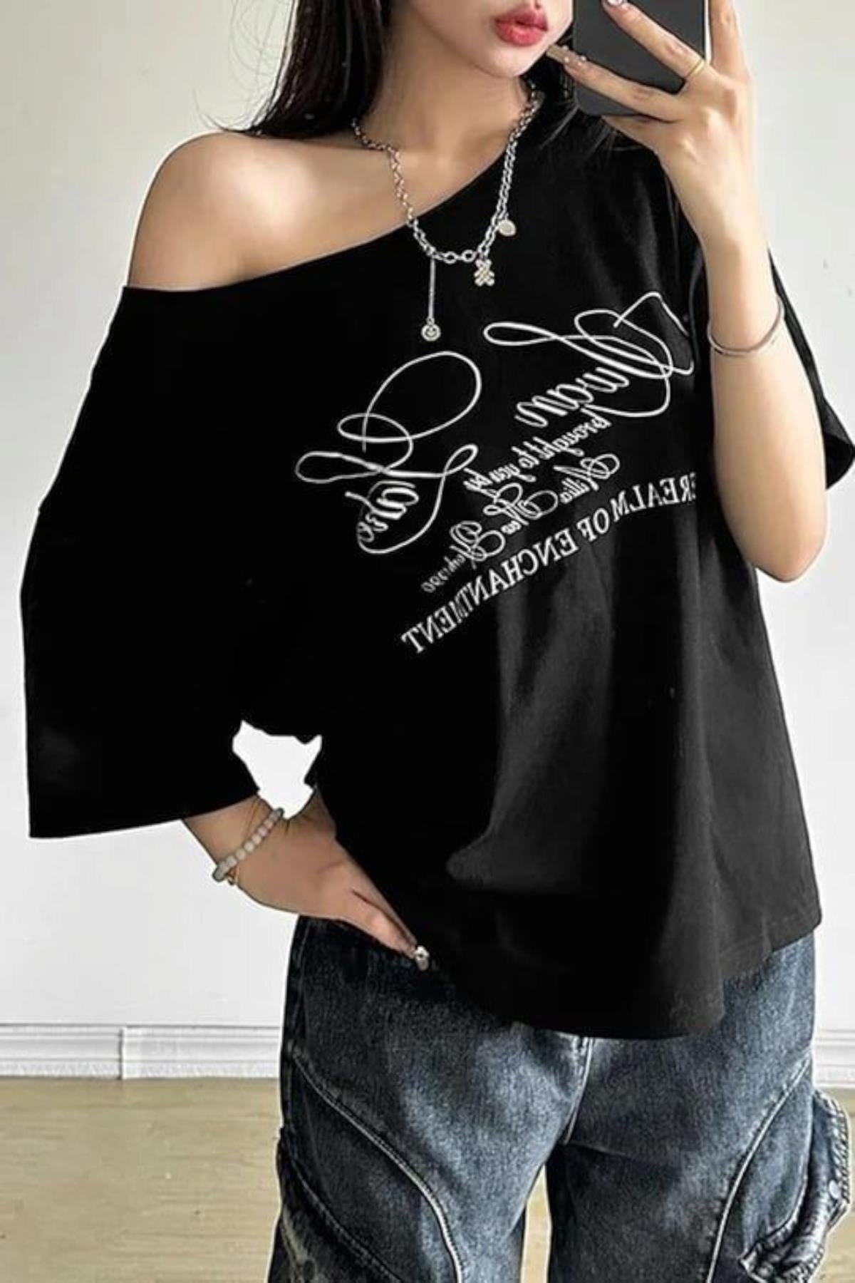 Swan Lake Omuz Dekolteli T-shirt