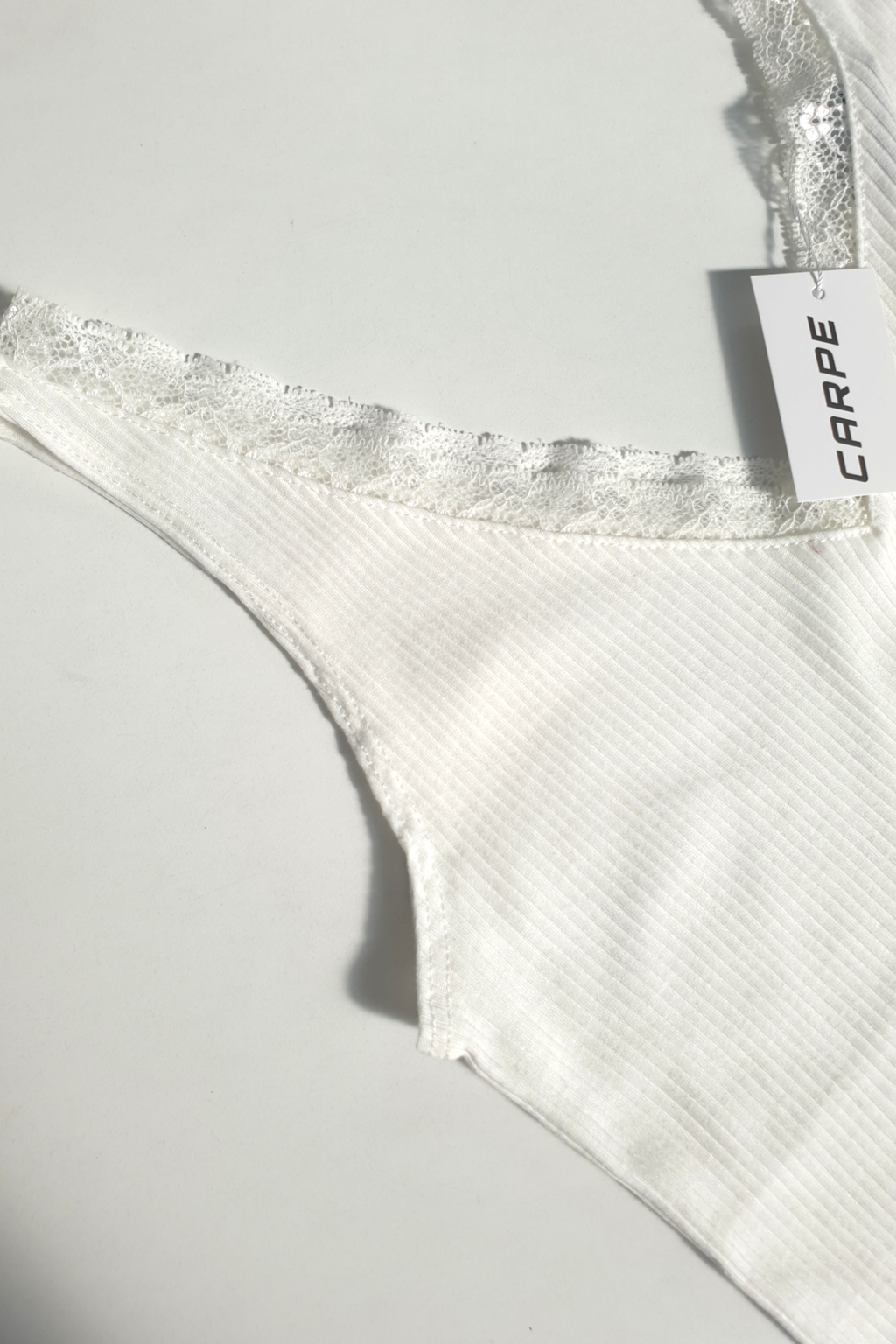 White Lace Tam Boy Bluz