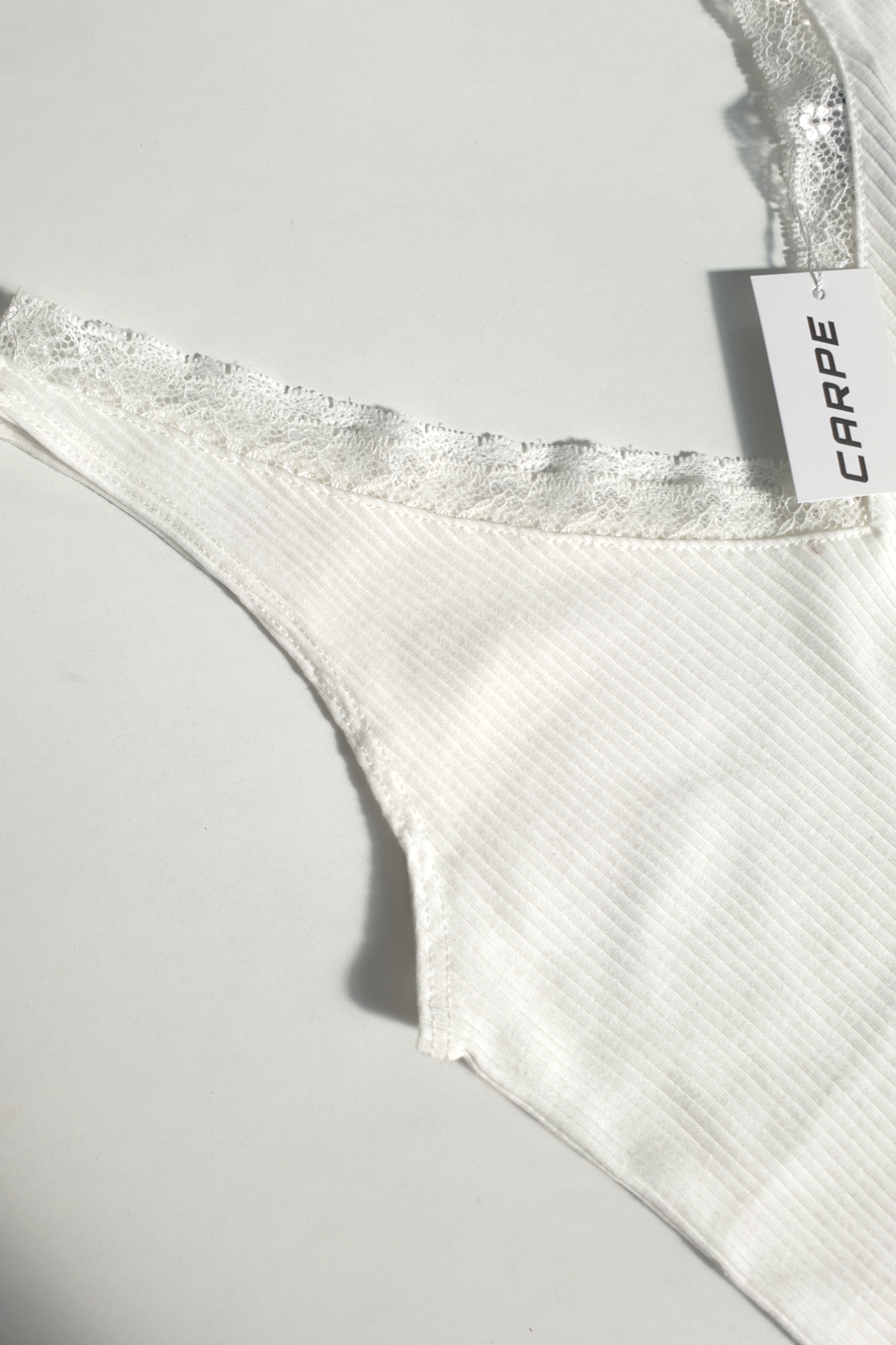 White Lace Tam Boy Bluz