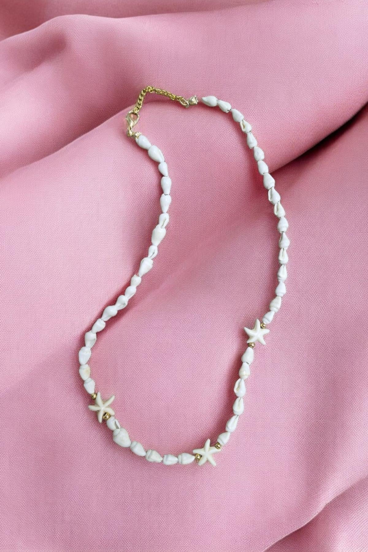 White Sea Shell Kolye