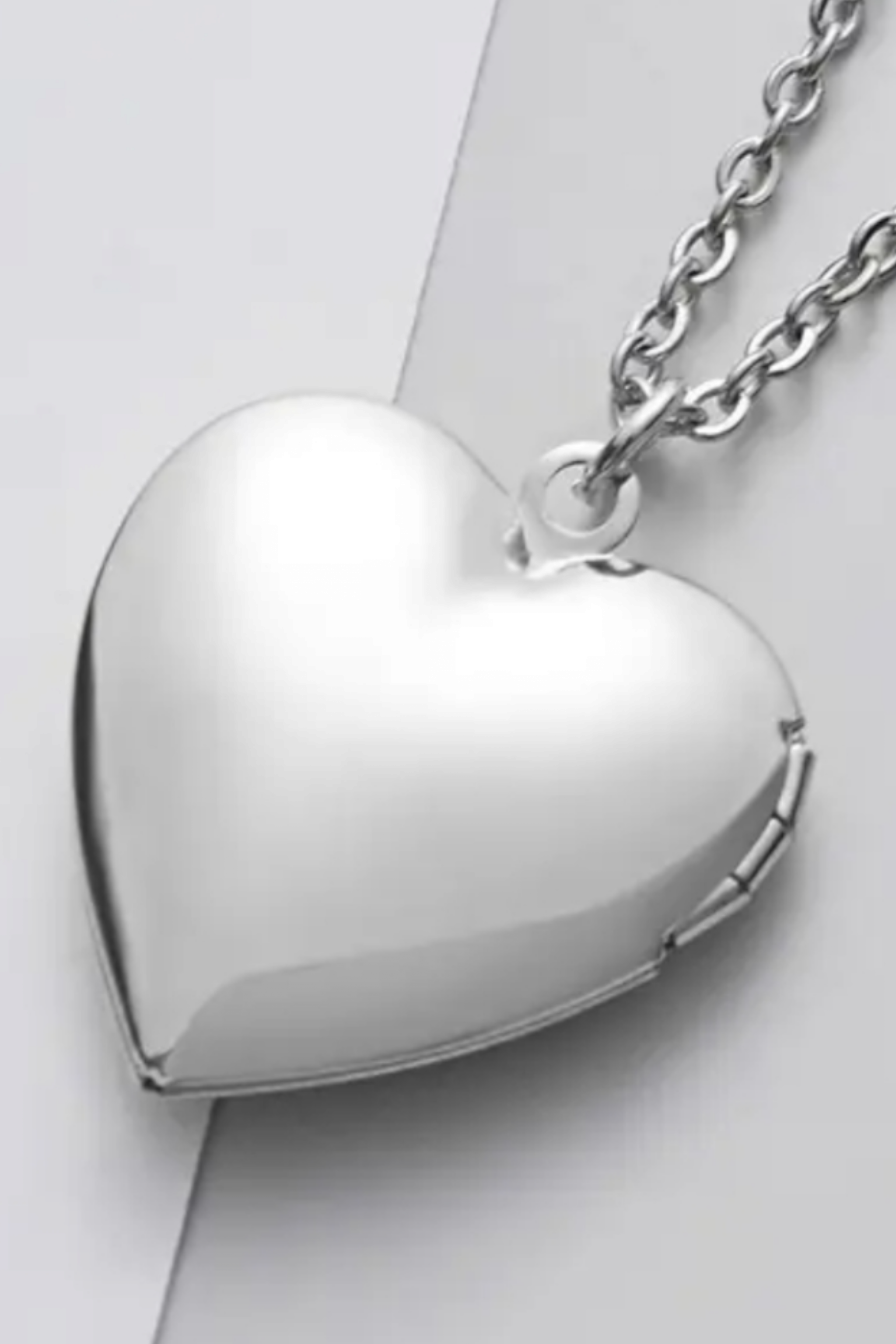 With Lid Heart Kolye