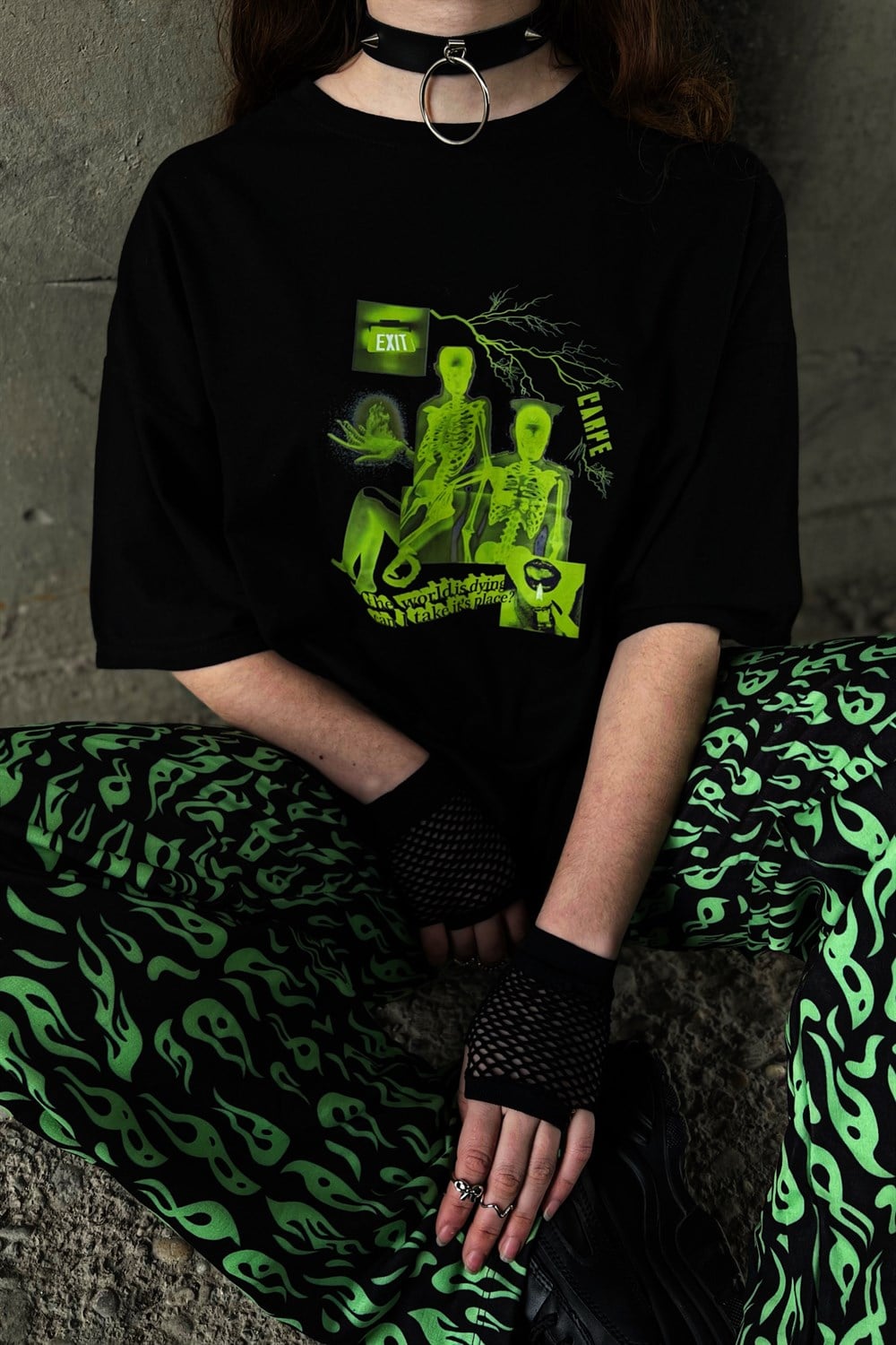 World is Dying Oversize T-shirt