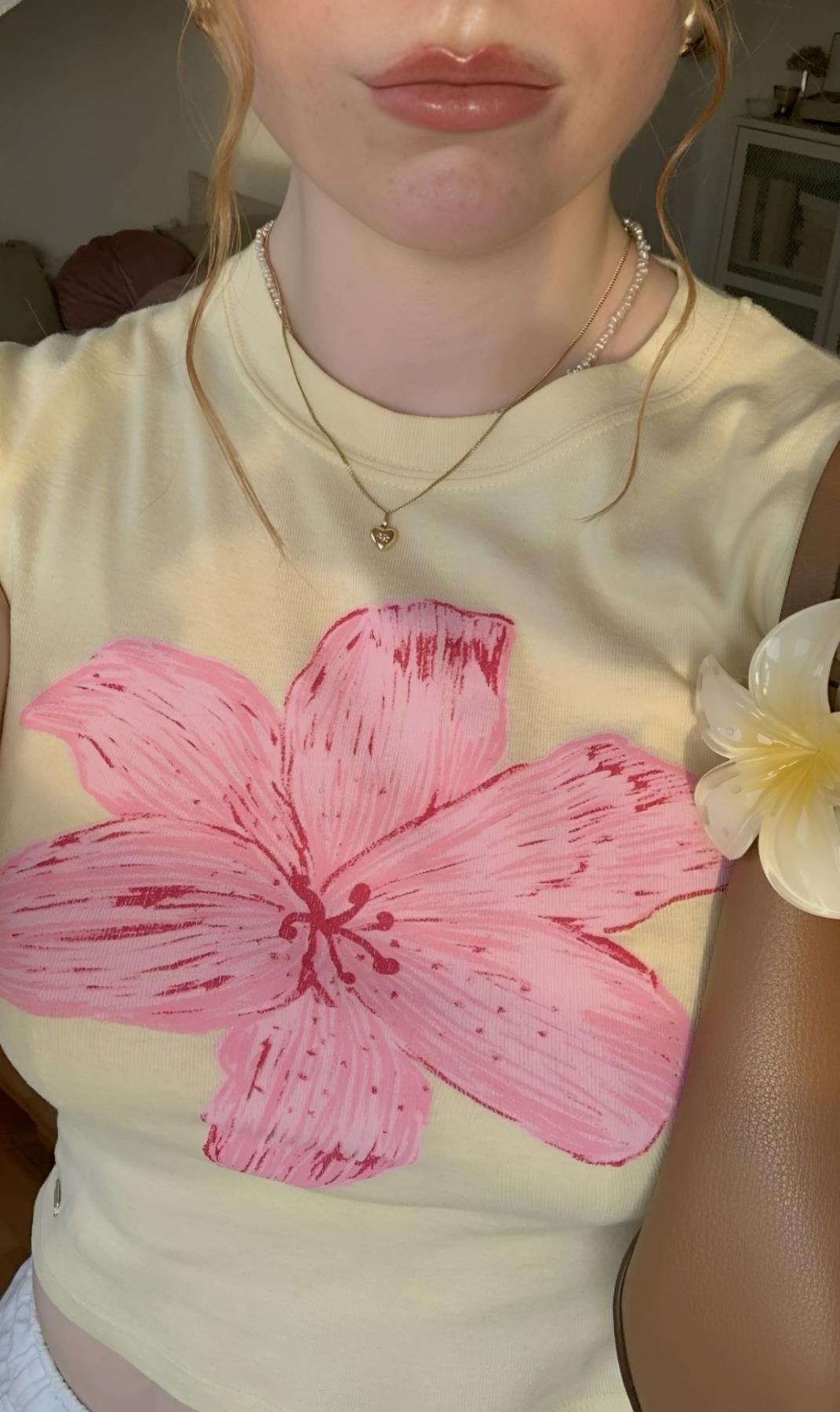 Yellow Pink Flower Tam Boy Bluz
