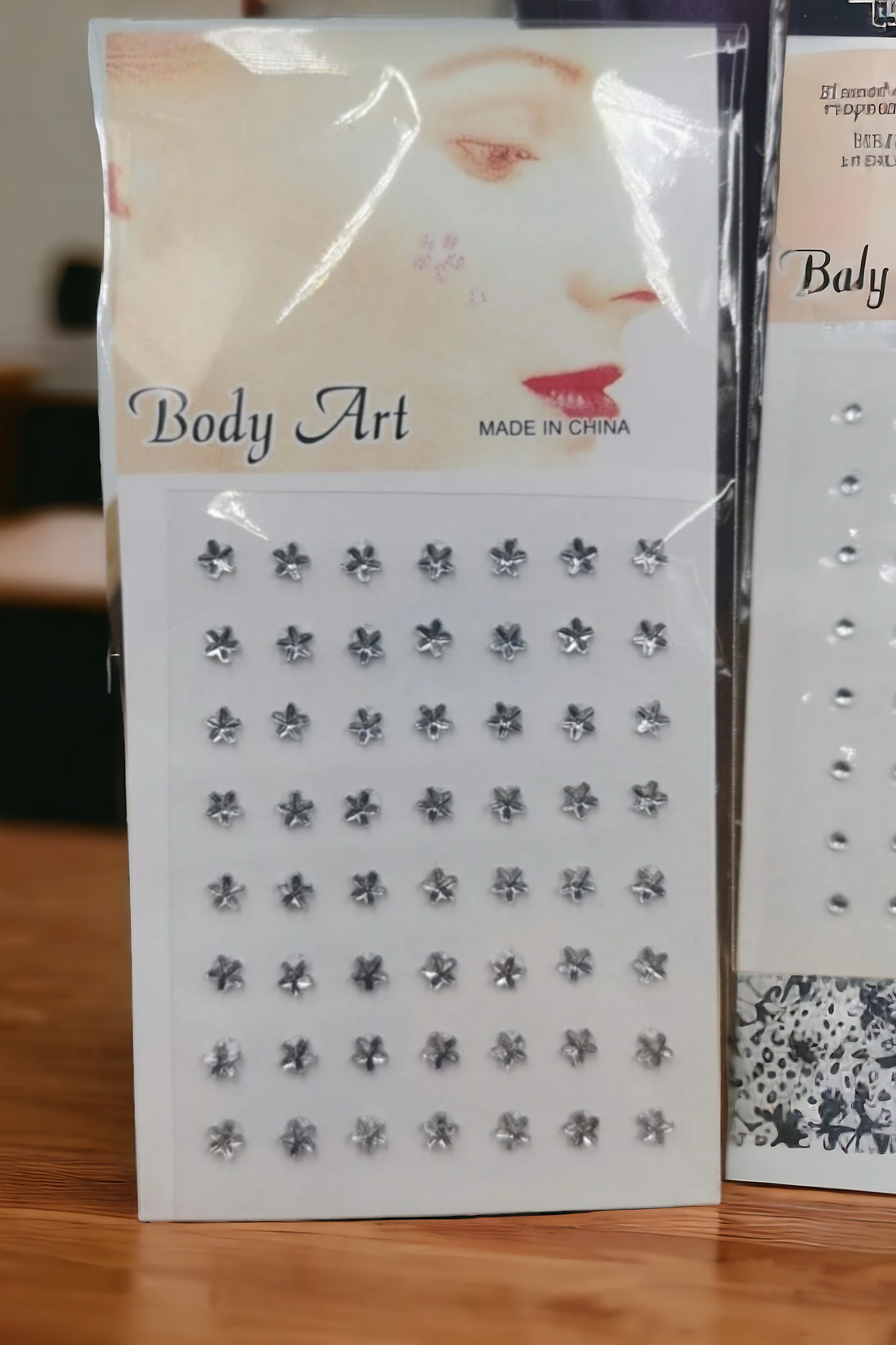 Yıldız Yapışkanlı Piercing