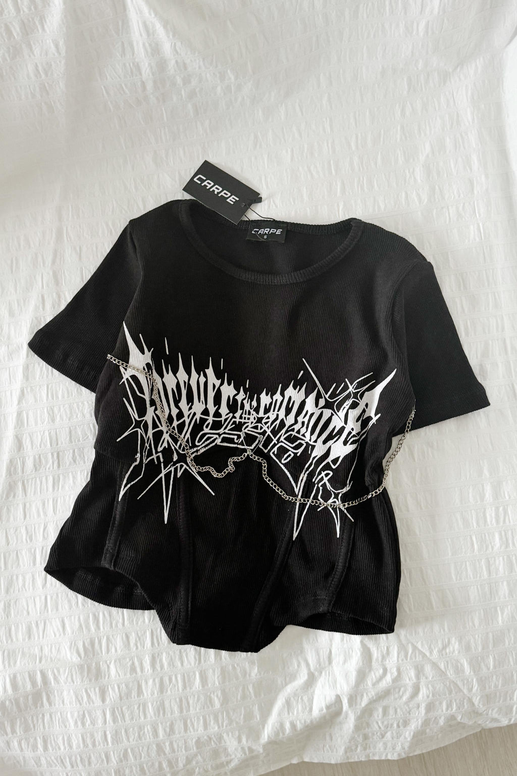 Zincir Detay Gothic Crop T-Shirt